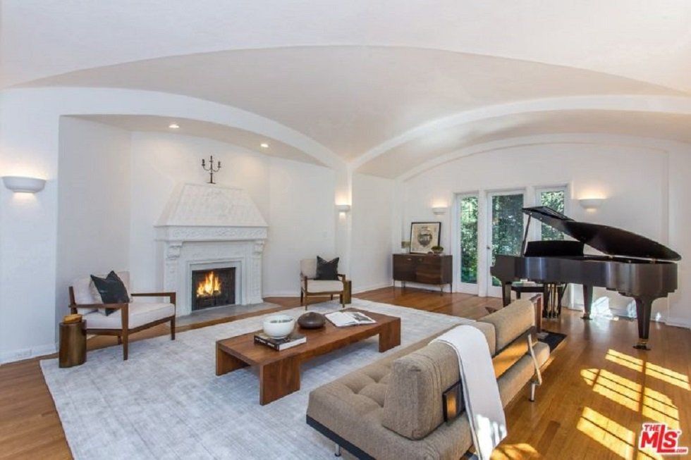 Así es la nueva casa de Leonardo DiCaprio en Los Ángeles - Fotocasa Life - Casas de famosos, famosos - Curiosidades - Leonardo DiCaprio acaba de adquirir una casa impresionante en Los Ángeles. Antes había pertenecido al artista Moby. ¿Quieres ver cómo es por dentro?