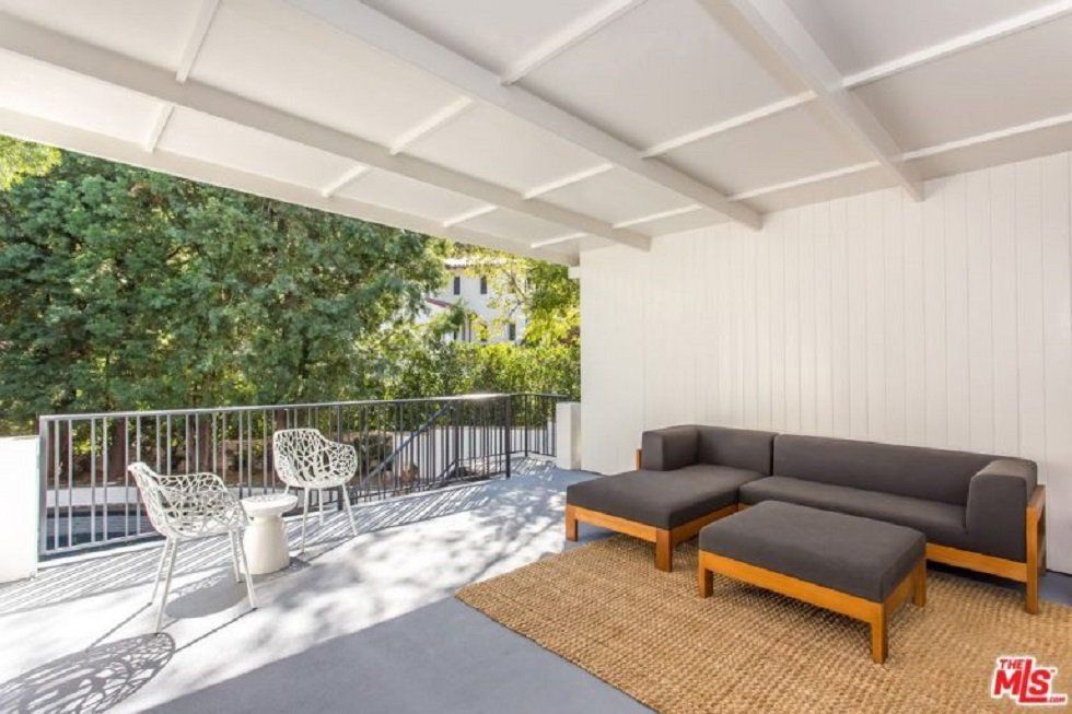 Así es la nueva casa de Leonardo DiCaprio en Los Ángeles - Fotocasa Life - Casas de famosos, famosos - Curiosidades - Leonardo DiCaprio acaba de adquirir una casa impresionante en Los Ángeles. Antes había pertenecido al artista Moby. ¿Quieres ver cómo es por dentro?