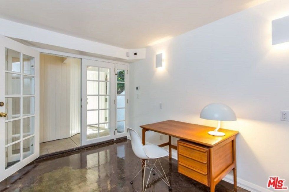 Así es la nueva casa de Leonardo DiCaprio en Los Ángeles - Fotocasa Life - Casas de famosos, famosos - Curiosidades - Leonardo DiCaprio acaba de adquirir una casa impresionante en Los Ángeles. Antes había pertenecido al artista Moby. ¿Quieres ver cómo es por dentro?