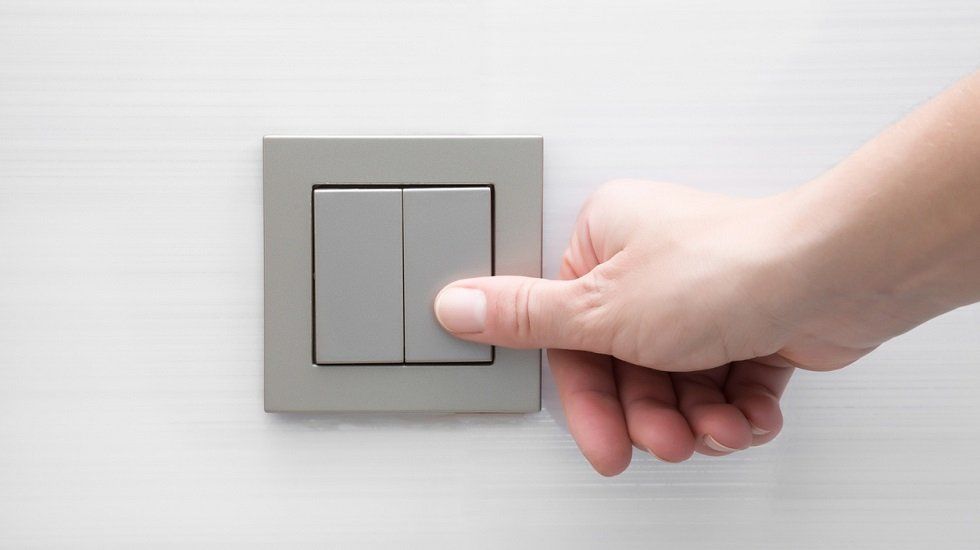 ¿Qué hacer si se va la luz en casa?