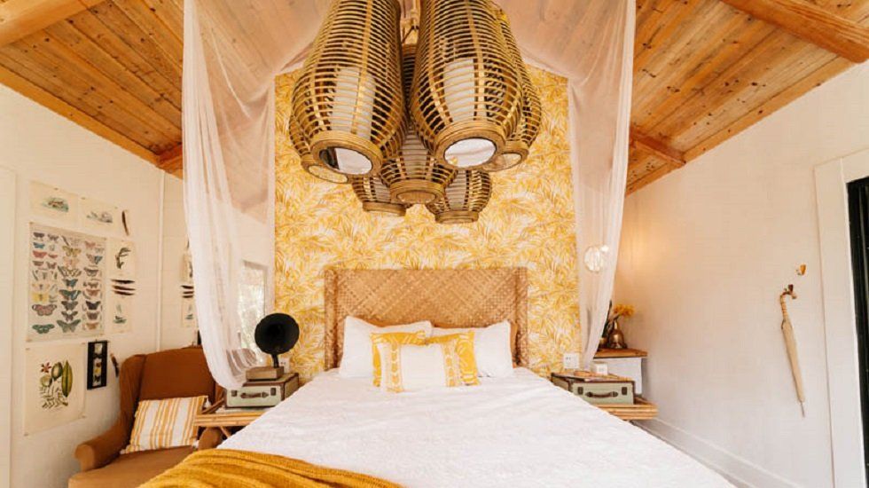 Una casa en un árbol, pero de verdad y para alquilar - Fotocasa Life - Casas curiosas - Curiosidades - Que los niños norteamericanos sueñan con tener una casa en un árbol es un clásico. Hoy te mostramos una casa en el árbol de verdad.