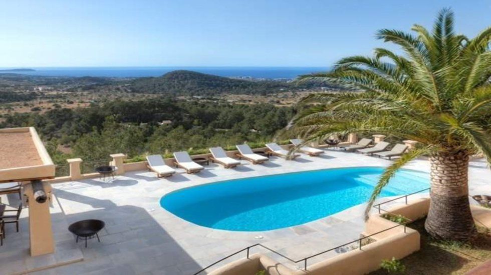 Piscinas comunitarias con socorrista