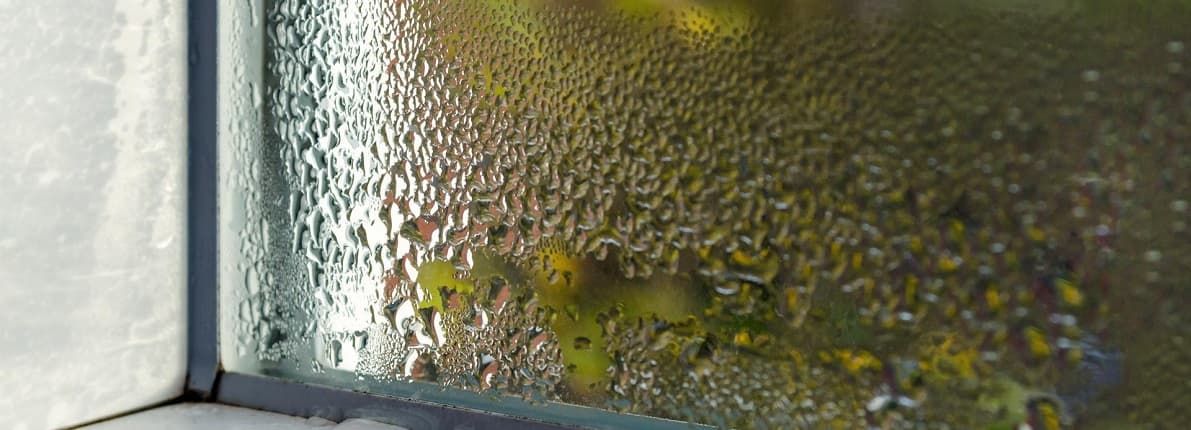 Las humedades aumentan un 30% el gasto energético de las viviendas y bajan su valor un 35%