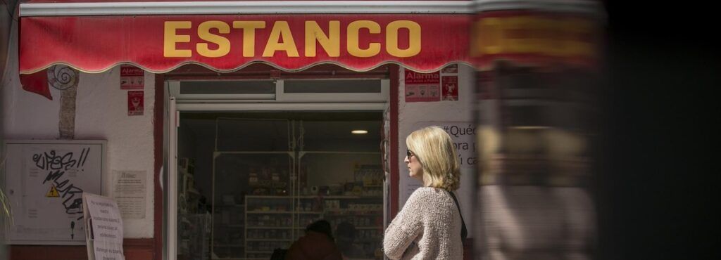 Los clientes de Endesa podrán pagar los recibos en los estancos de toda España