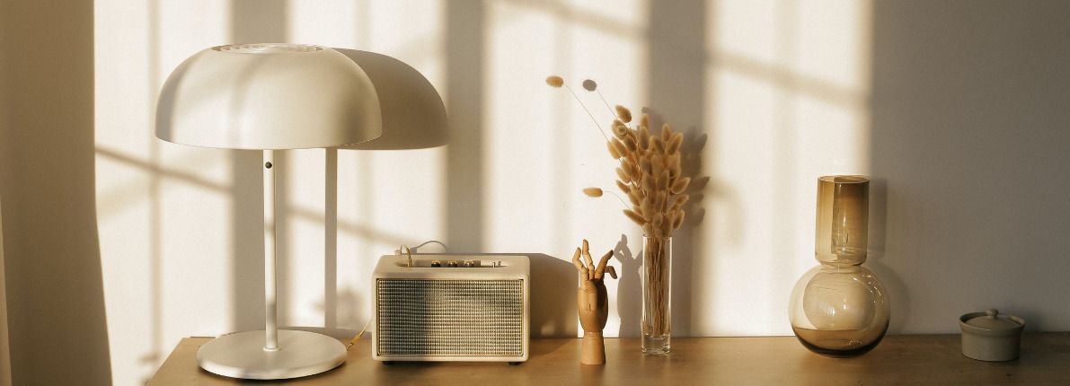 Cómo dar luz natural a una habitación sin ventanas