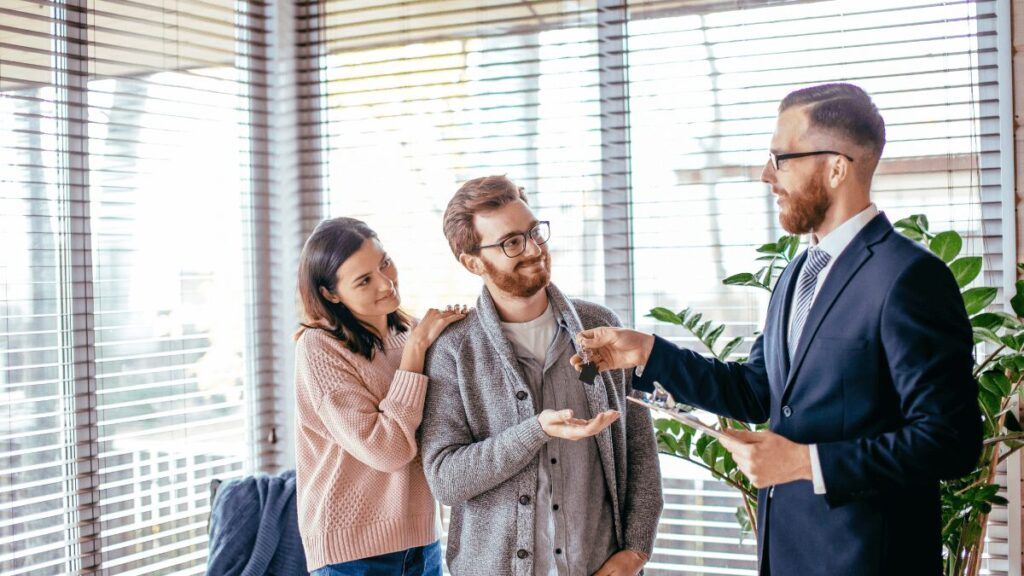¿Cómo puedo pedir una hipoteca teniendo otra?