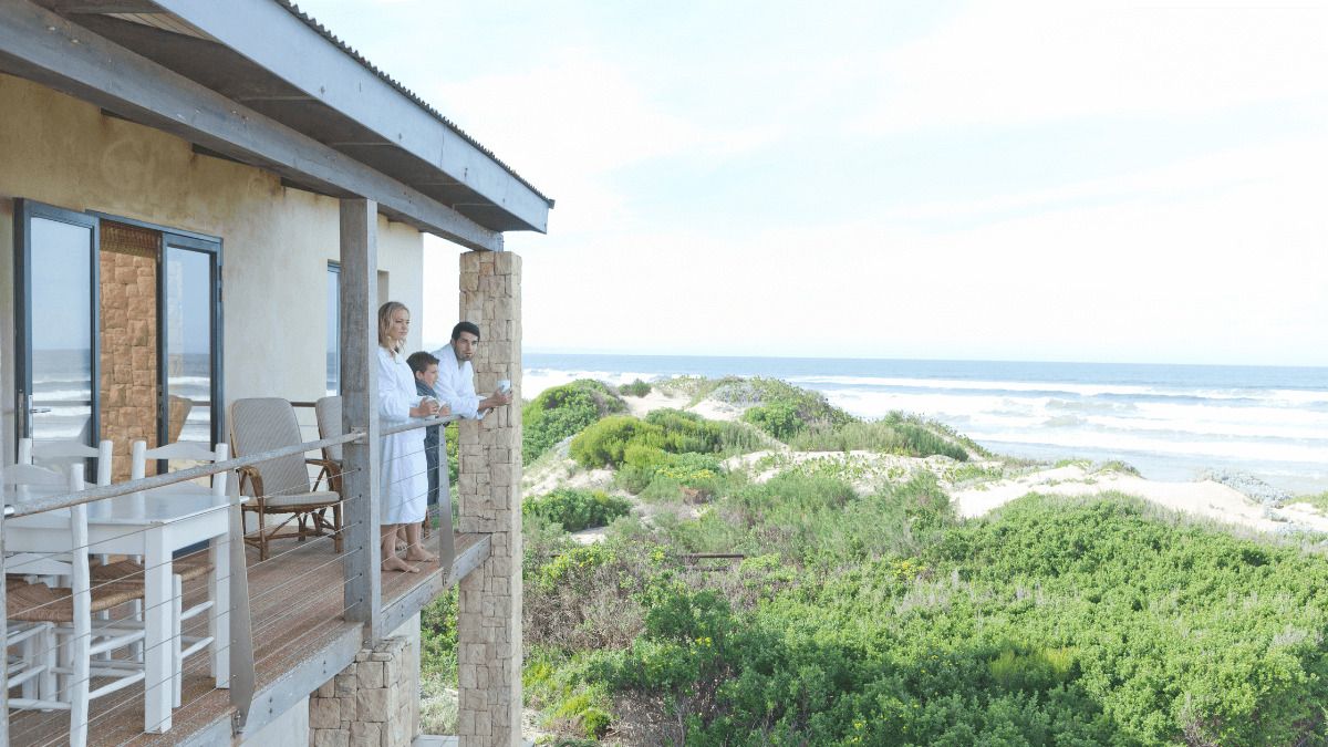 Dos playas de Cádiz y una de Almería son las más baratas para alquilar vivienda en España