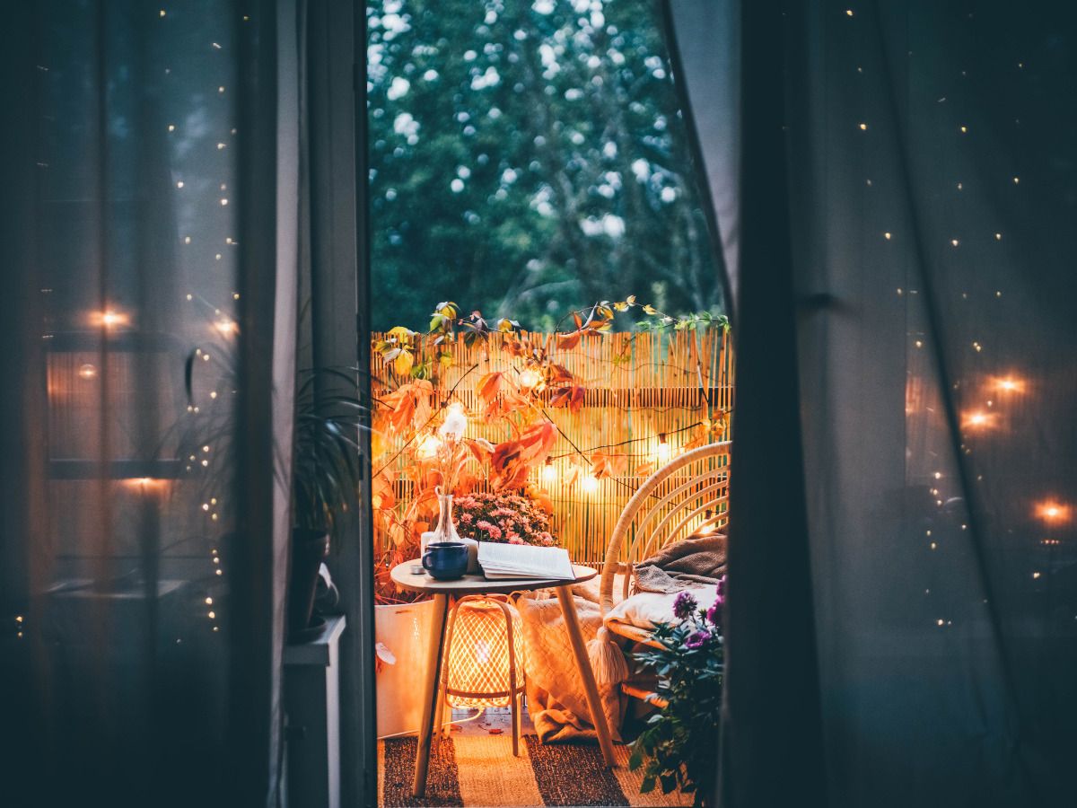 Velas y farolillos para terraza en invierno