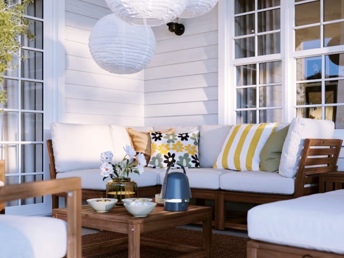 Decorar un balcón amplio chill out