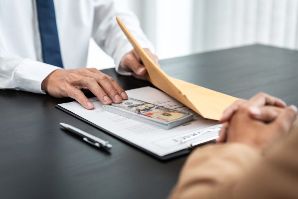 ¿Es necesario pagar más plusvalía si ha pasado un año desde que heredé un piso?