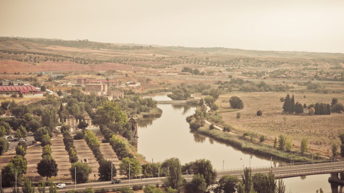 Ayudas de hasta 10.800 euros para jóvenes que compran vivienda rural en Castilla-La Mancha